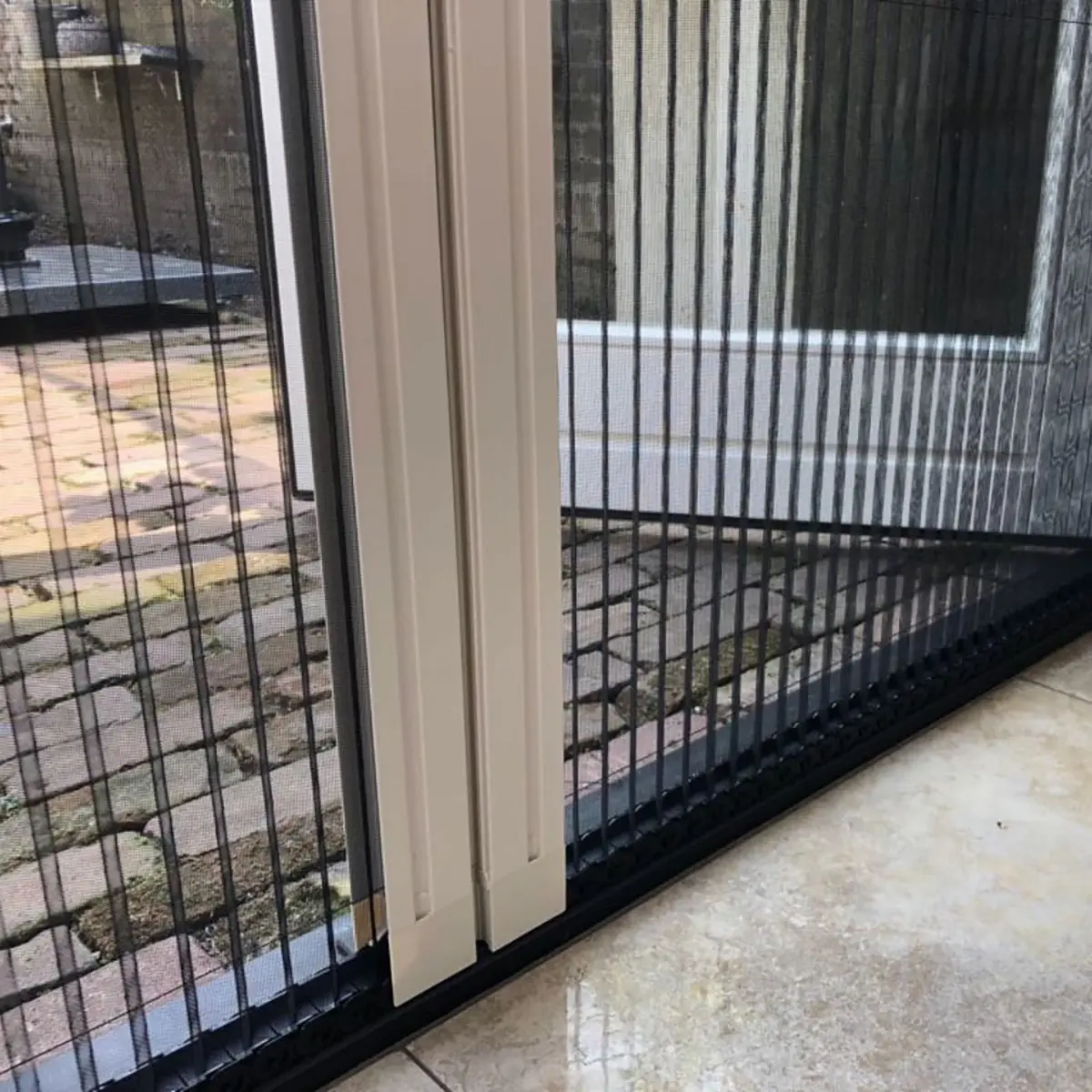Kaynarca kış bahçesinde plise sineklik